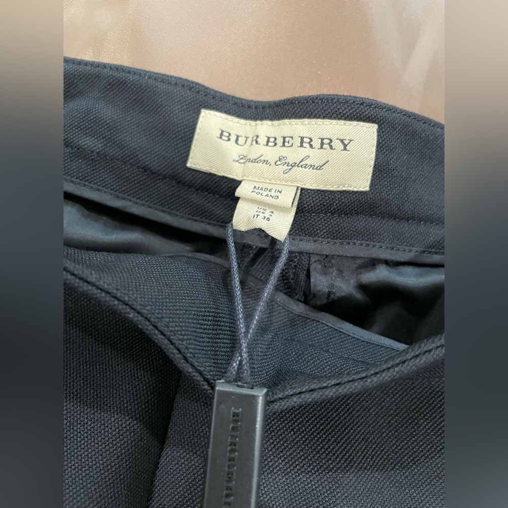 Burberry women’s 100% wool wide leg trousers - Picture 8 of 14